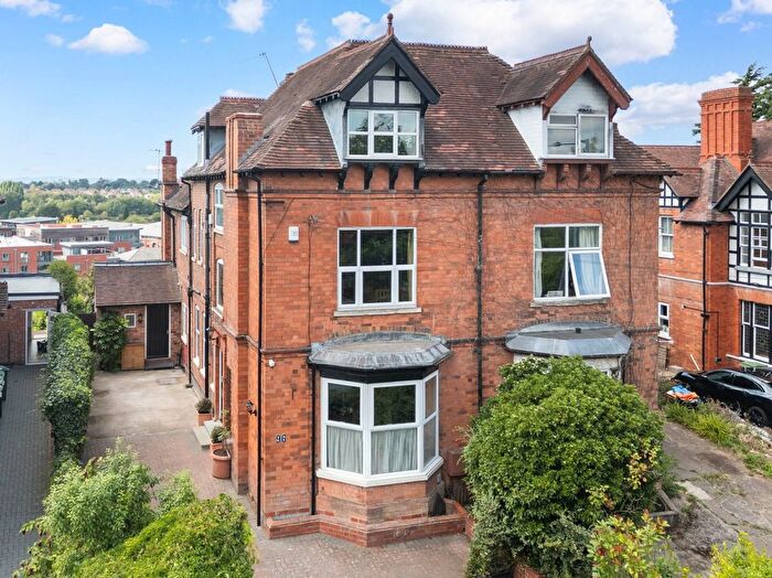 5 Bedroom Semi Detached House For Sale In Bath Road, Worcester., WR5