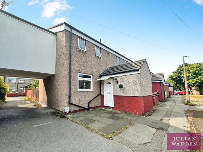2 Bedroom Semi-Detached House To Rent In Burton Walk, Heaton Norris, Stockport, SK4