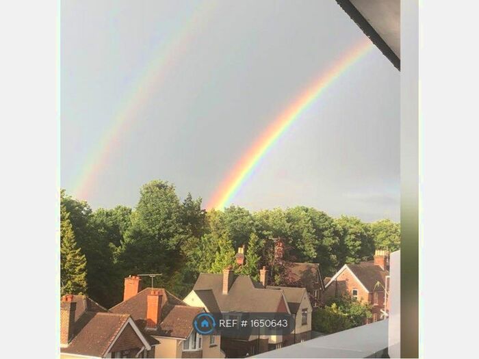 2 Bedroom Flat To Rent In Elizabeth House, East Grinstead, RH19