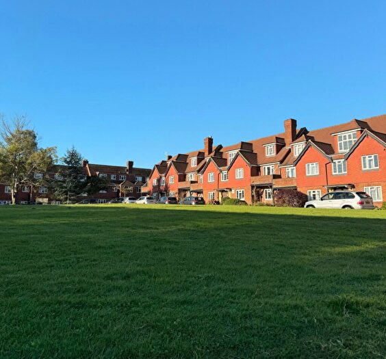 2 Bedroom Flat To Rent In King George Vi Mansions, Court Farm Road, Hove, East Sussex, BN3