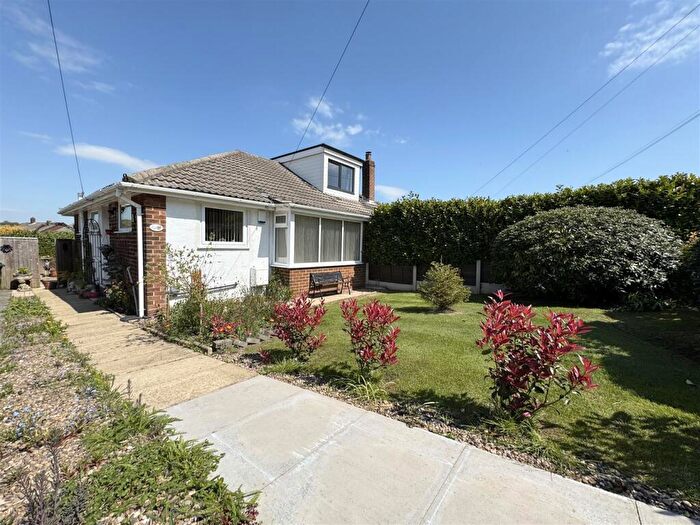 2 Bedroom Semi-Detached Bungalow For Sale In Park Road, Clayton West, Huddersfield, HD8