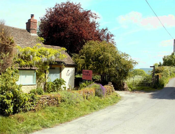 2 Bedroom Semi-Detached House For Sale In Coopers Hill, Gloucester, GL3