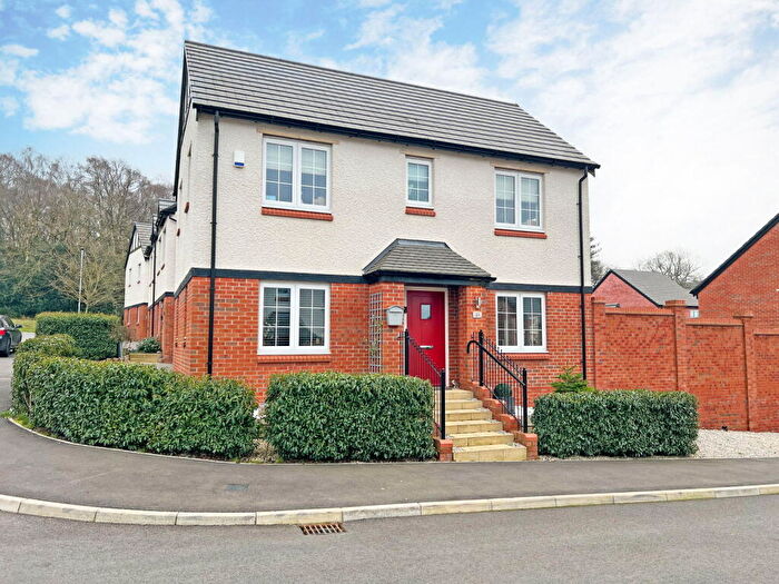 3 Bedroom Detached House For Sale In Brunswick Avenue, Coalville, LE67