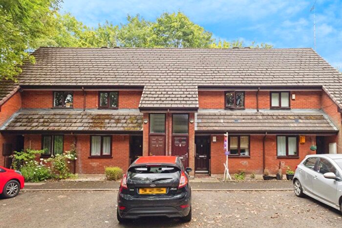 2 Bedroom Flat For Sale In Danes Road, Manchester, Greater Manchester, M14