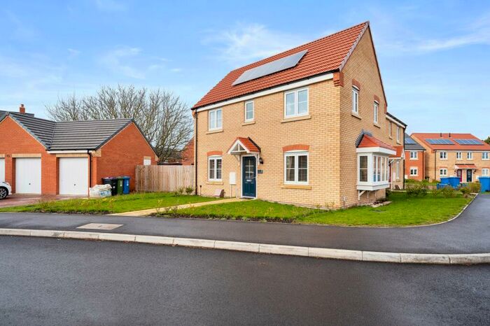 3 Bedroom Semi-Detached House For Sale In Clover Walk, Boston, PE21