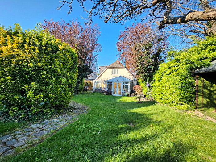 3 Bedroom Detached House For Sale In Margate Road, Ramsgate, CT12