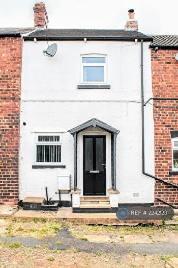 2 Bedroom Terraced House To Rent In Greenfield Terrace, Leeds, LS26