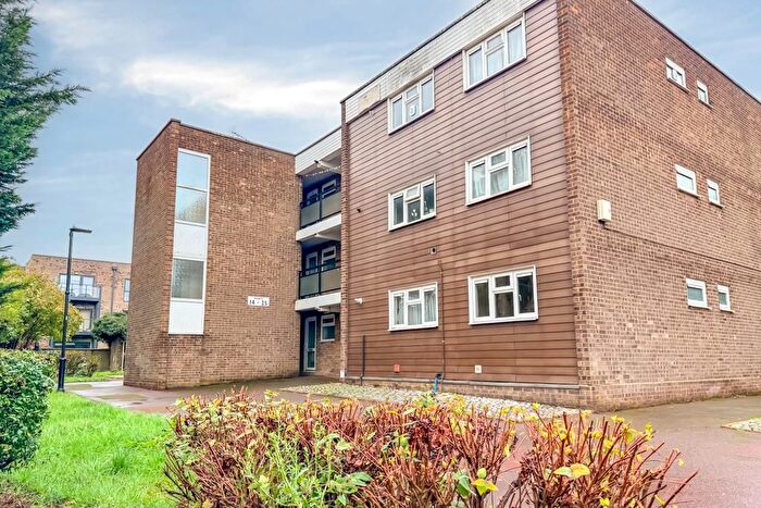 2 Bedroom Flat For Sale In Purley Way, Westcliff-On-Sea, SS0