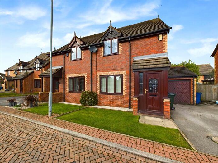 3 Bedroom Semi-Detached House To Rent In Croft Court, Edenthorpe, Doncaster, South Yorkshire, DN3