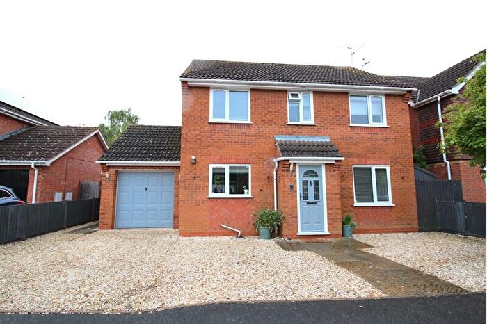 4 Bedroom Detached House For Sale In St Marys Gardens, Cowbit, Lincolnshire, PE12