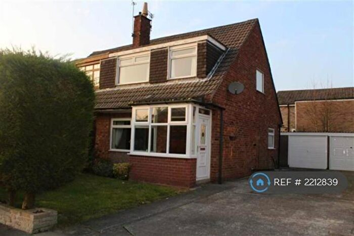 3 Bedroom Semi-Detached House To Rent In Kilworth Height, Preston, PR2