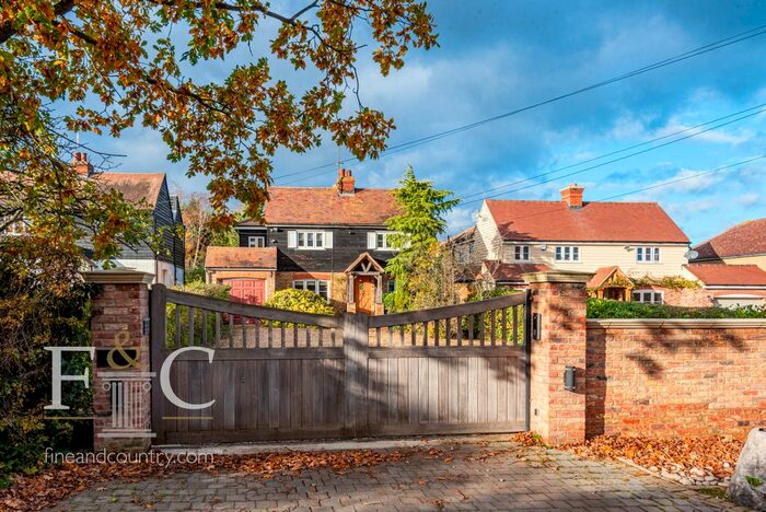 5 Bedroom Detached House For Sale In Bumbles Green Lane, Nazeing, Hertfordshire, EN9