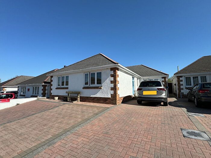 3 Bedroom Detached Bungalow For Sale In Clos Nant-Y-ci, Saron, Ammanford, Carmarthenshire., SA18