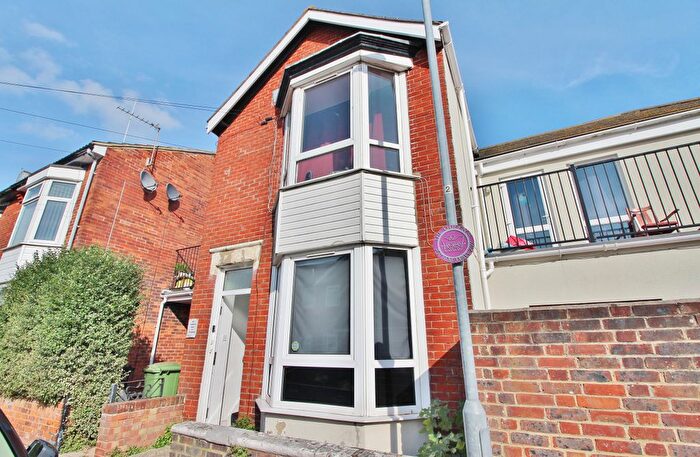 1 Bedroom Flat To Rent In South Road, Portsmouth, PO1