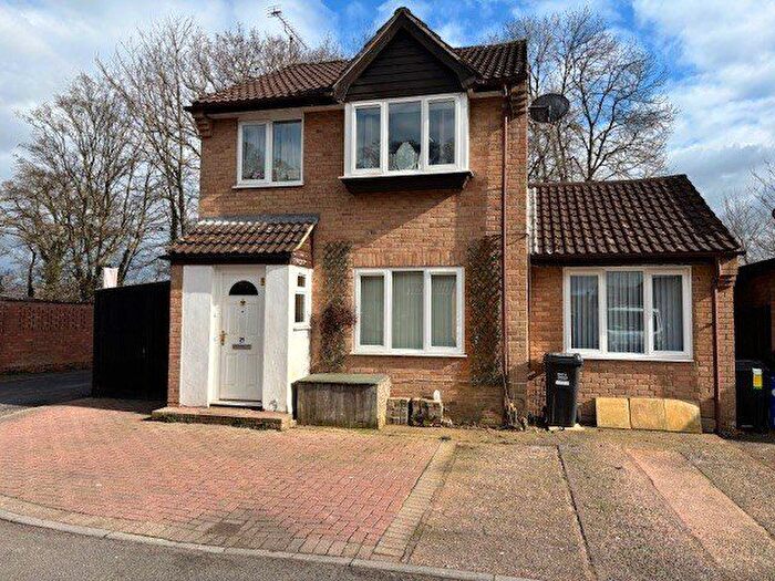 3 Bedroom Semi-Detached House To Rent In Beech Close, Willand, Cullompton, EX15