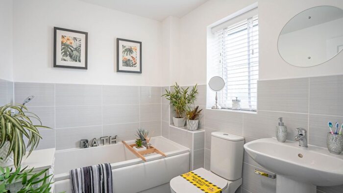 4 Bedroom Detached House For Sale In Maesteg Road, Tondu, CF32