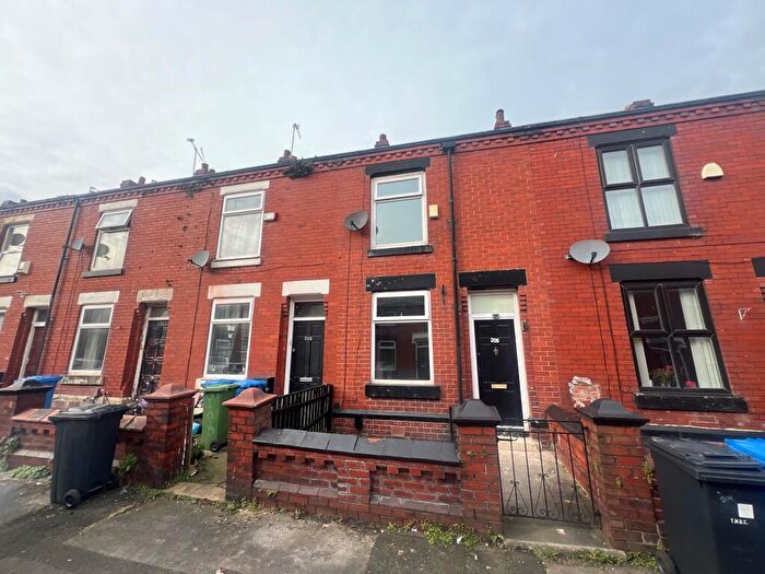 2 Bedroom Terraced House To Rent In Trafalgar Street, Ashton-Under-Lyne, L7