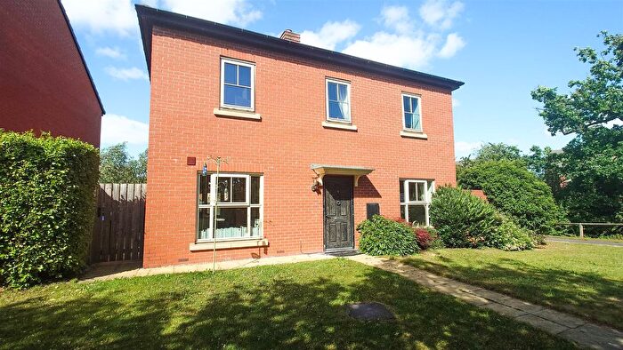 4 Bedroom Detached House For Sale In Dorado Drive, Doncaster, DN4