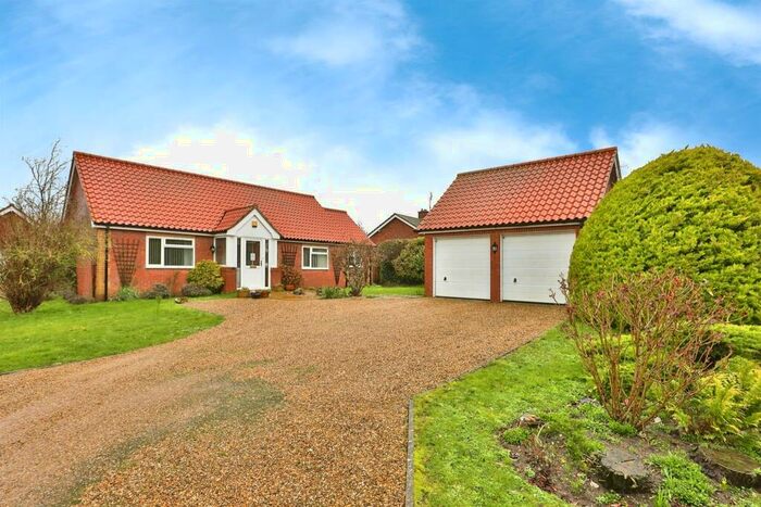 3 Bedroom Detached Bungalow For Sale In Warners Meadow, North Pickenham, Swaffham, PE37