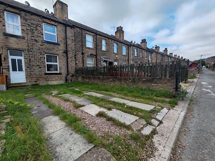 2 Bedroom Terraced House To Rent In Blackhouse Road, Fartown, Huddersfield, HD2