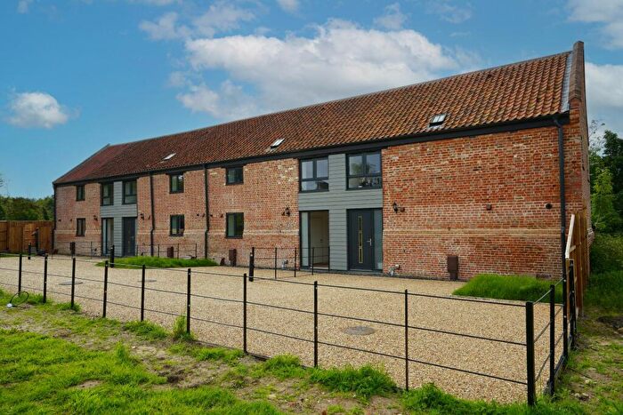 3 Bedroom Terraced House For Sale In Rookery Park Barns, Beccles Road, Carlton Colville, Lowestoft, NR33