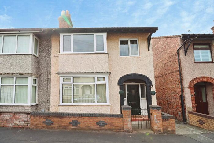 3 Bedroom Semi-Detached House For Sale In Rocklands Avenue, Bebington, CH63