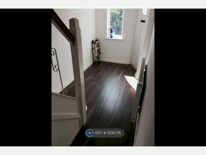 4 Bedroom Terraced House To Rent In Cardrew Avenue, London, N12