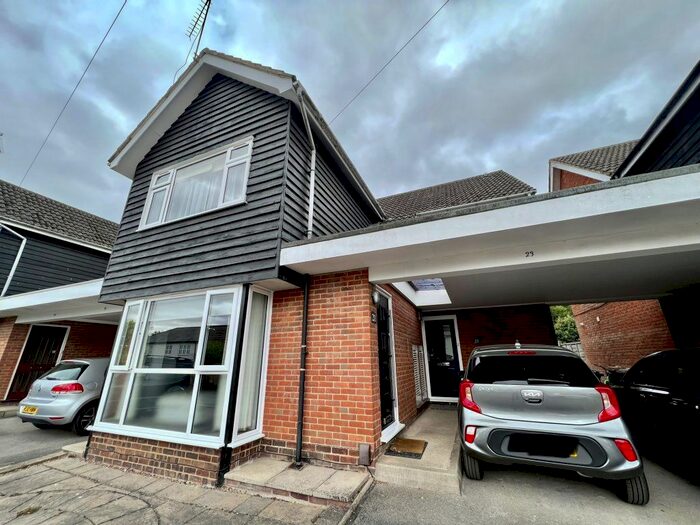 2 Bedroom Property To Rent In Church Walk, Sawbridgeworth, Hertfordshire, CM21