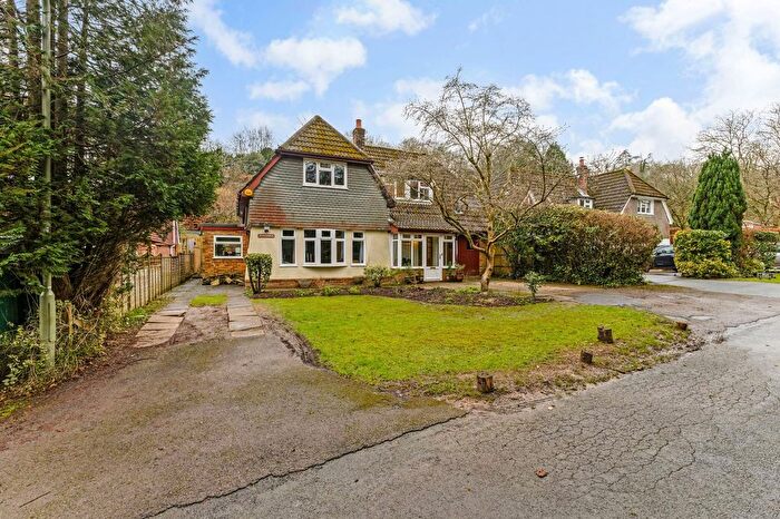 4 Bedroom Detached House For Sale In Milnthorpe Lane, Winchester, Hampshire, SO22