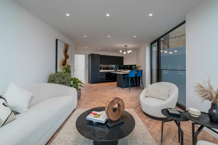 2 Bedroom Mews To Rent In Perrins Lane, Hampstead, NW3