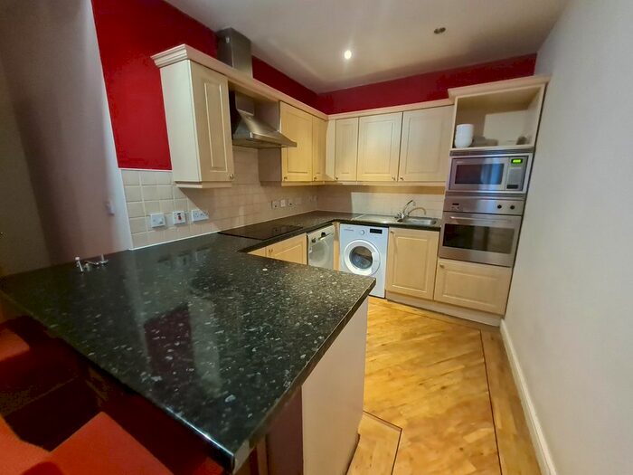 2 Bedroom Property To Rent In Stephenson House, Pullman Court, Morley, LS27