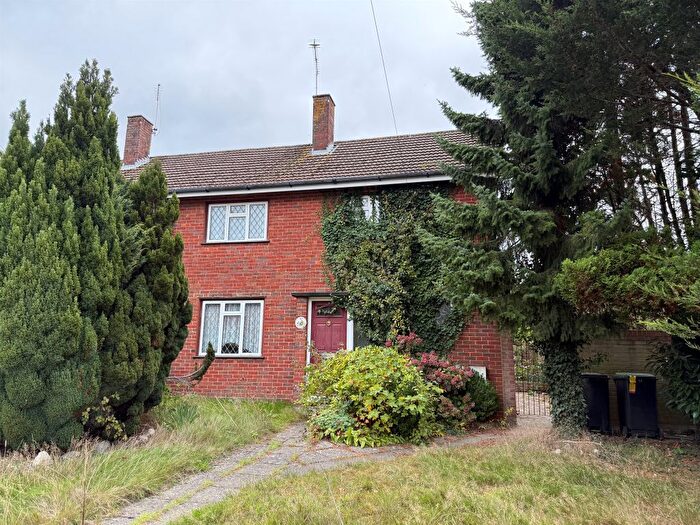 3 Bedroom Semi Detached House For Sale In Fairfield Road, Borough Green, Sevenoaks, TN15