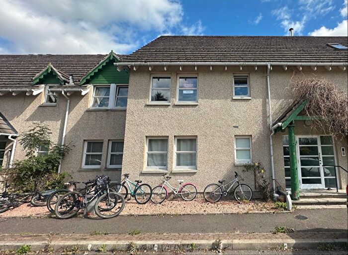 2 Bedroom Flat To Rent In Huntly Mews, Aboyne, AB34