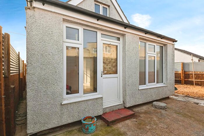 2 Bedroom Bungalow For Sale In Beach Way, Clacton-On-Sea, Essex, CO15