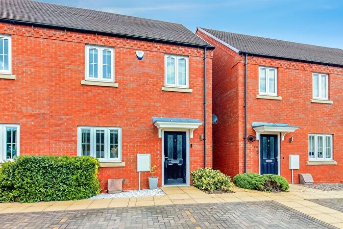 3 Bedroom Semi Detached House For Sale In Station Road, Thrapston, Kettering, NN14