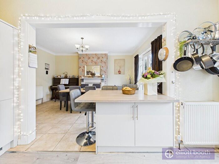 3 Bedroom Semi-Detached House For Sale In Roseacre, Blackpool, FY4