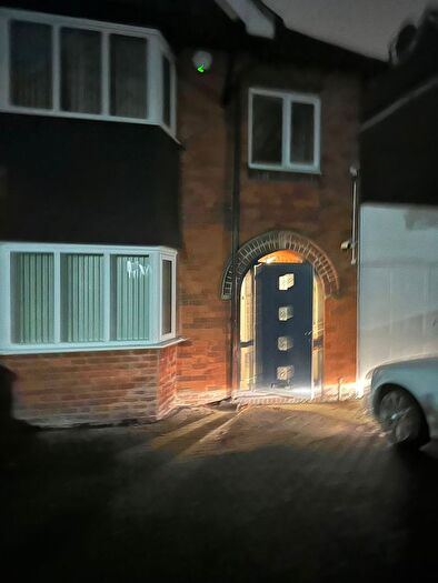 3 Bedroom Detached House To Rent In Wadhurst Road, Birmingham, B17