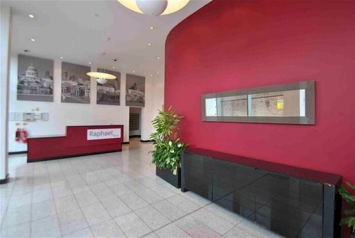 1 Bedroom Flat To Rent In High Road, Ilford, IG1