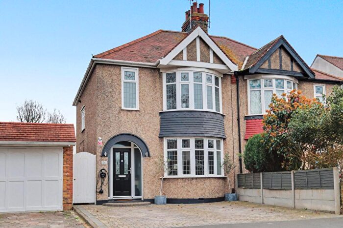 3 Bedroom Semi Detached House For Sale In Thorpedene Gardens, Shoeburyness, SS3