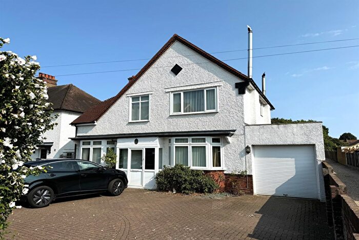 4 Bedroom Detached House For Sale In London Road, Deal, CT14