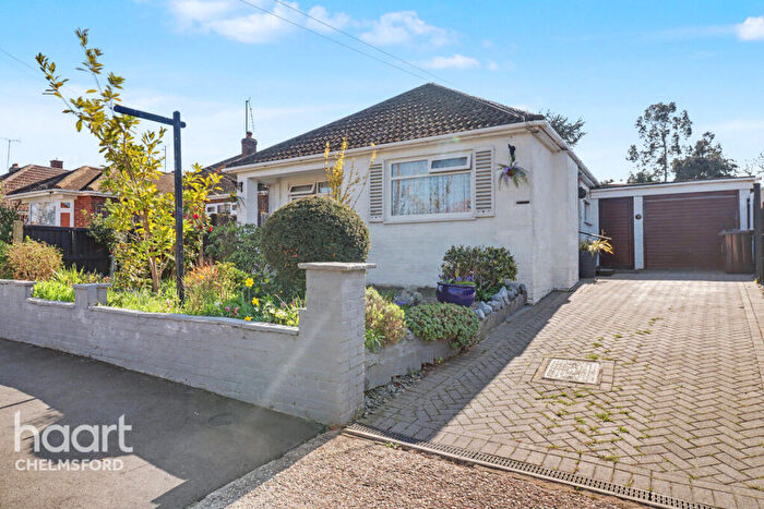 3 Bedroom Detached Bungalow For Sale In Fraser Close, Chelmsford, CM2