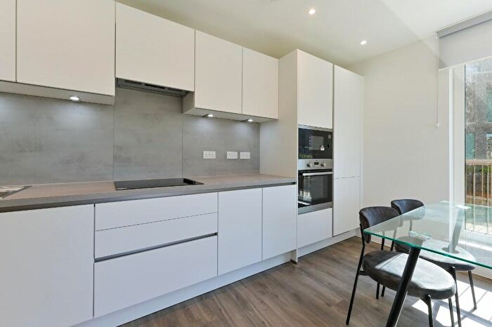 1 Bedroom Flat To Rent In Medawar Drive, London, NW7