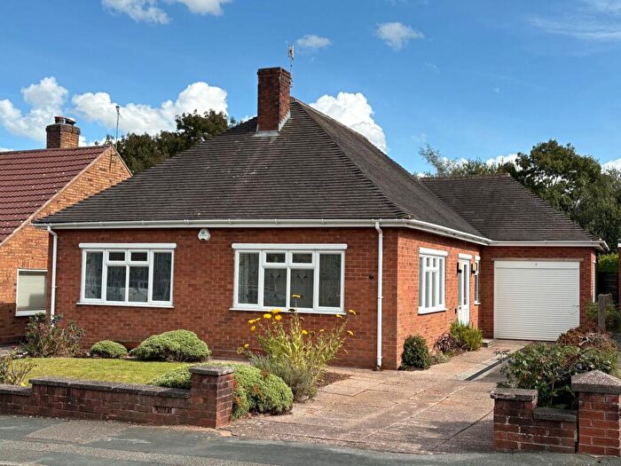 3 Bedroom Detached Bungalow For Sale In Fountains Avenue, Westlands, ST5