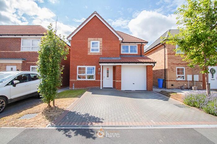 3 Bedroom Detached House For Sale In Farleigh Drive, Harworth, Doncaster, DN11