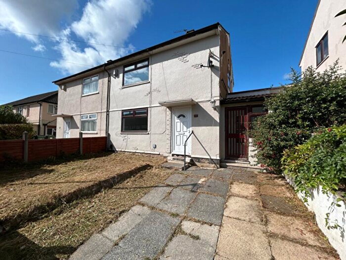 2 Bedroom Semi-Detached House To Rent In Foldings Avenue, Scholes, Cleckheaton, West Yorkshire, BD19