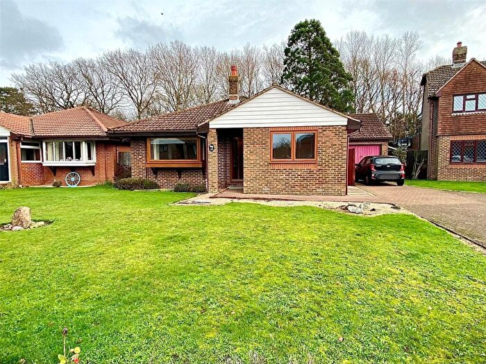 2 Bedroom Bungalow For Sale In Birch Way, Hailsham, East Sussex, BN27