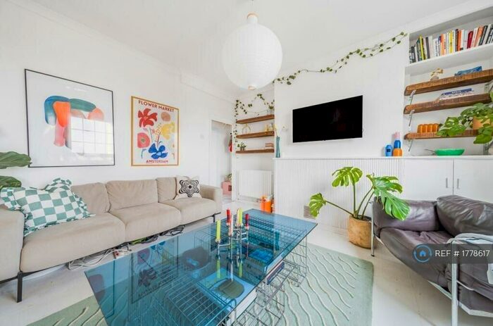 1 Bedroom Flat To Rent In Kentwell Close, London, SE4