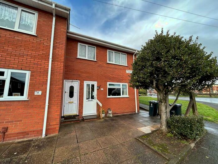 2 Bedroom Apartment To Rent In Whitehall Court, Wall Well Lane, Halesowen, West Midlands, B63