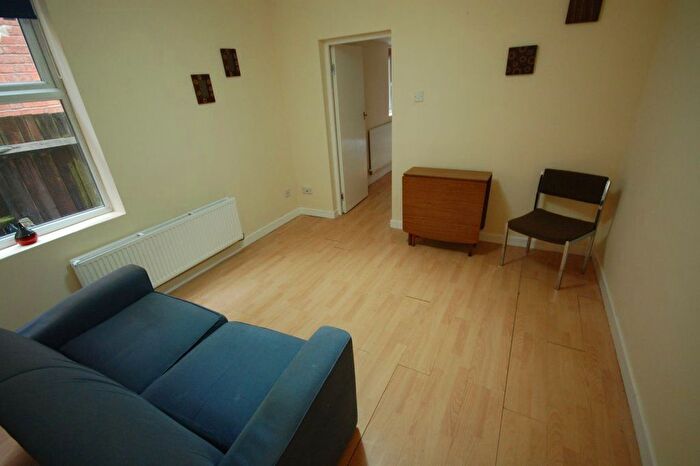 1 Bedroom Flat To Rent In Tiverton Road, Selly Oak, Birmingham, B29
