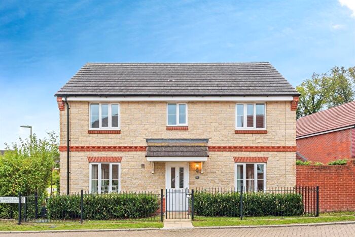 4 Bedroom Detached House For Sale In Bowler Gardens, Abingdon, OX14